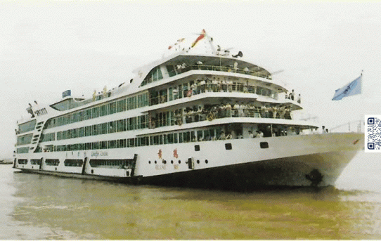 1996建造的“黄鹤”号游轮